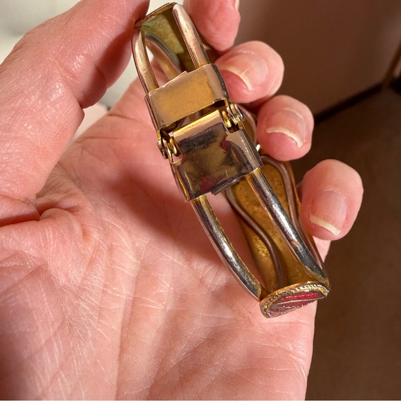 Vintage 70’s 80’s art deco burgundy Red calla Lily Enamel Clamper bracelet - Picture 6 of 17